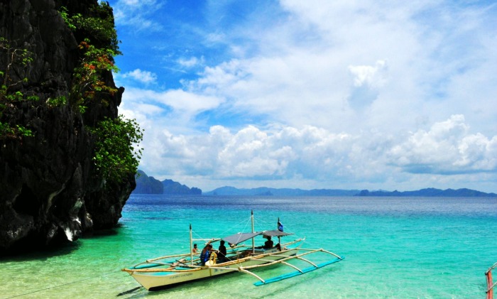 Explore the pristine beauty of El Nido island Philippines