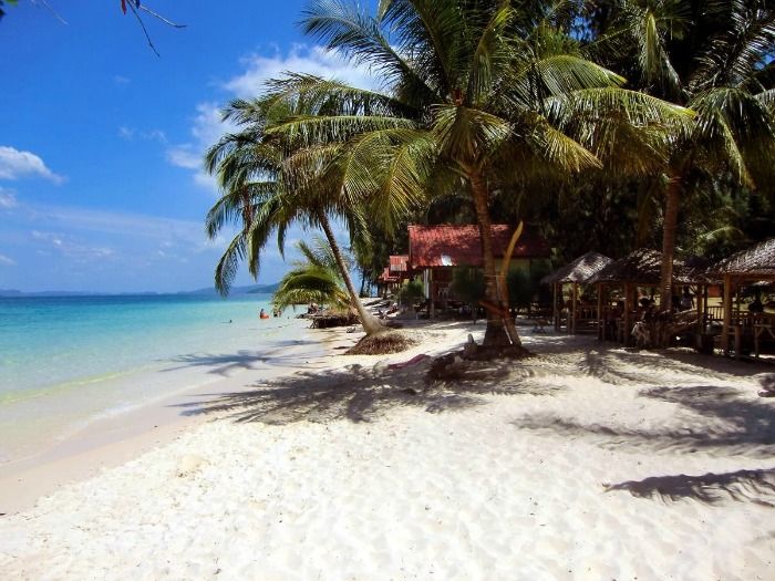 Ko Bulon Leh Thailand, a comfortable beach for a holiday
