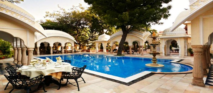 Take a romantic stay at Luxury Villas Jaipur