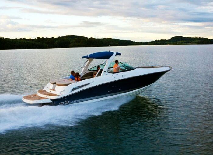 Enjoy a Yacht holiday in Goa