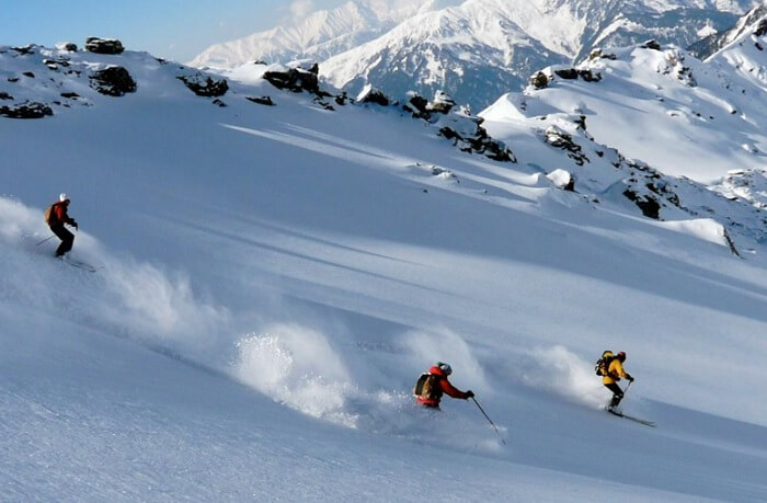 Auli becomes extremely popular among skiers after snowfall