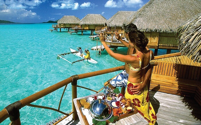 Bora Bora Honeymoon Guide: How To Plan & More