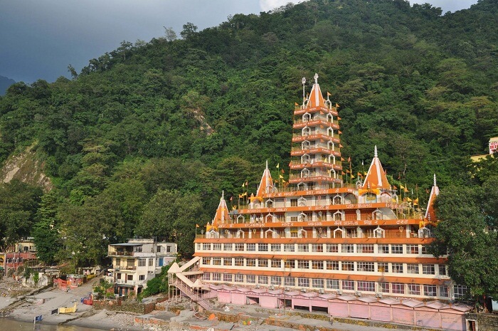 A snapshot of a temple by the river in Rishikesh