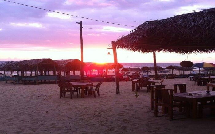 Sunsetin Yula Beach Bar