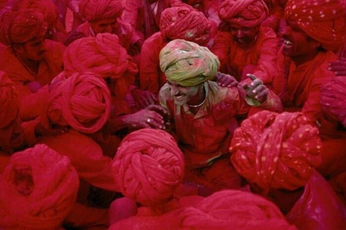 Locals enjoying the festival of Braj Holi in Bharatpur