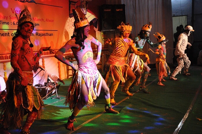 Dancers performing during the famous Matsya Festival in Rajasthan
