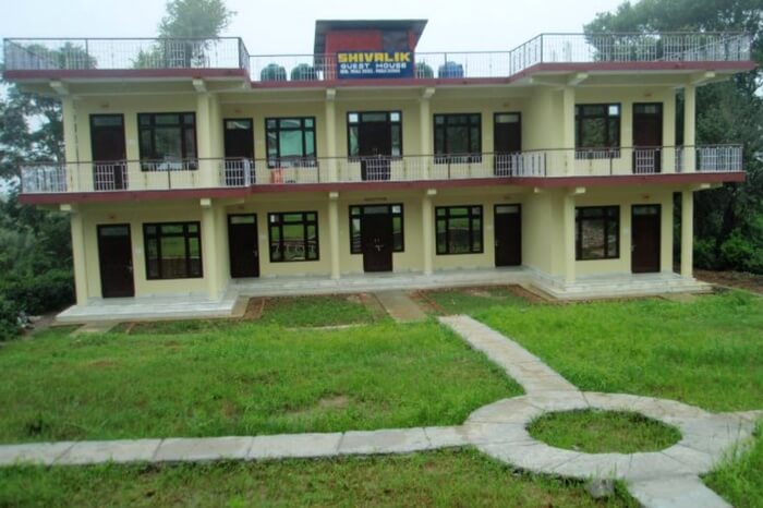 Front view of Shivalik Guest House in Bir Billing