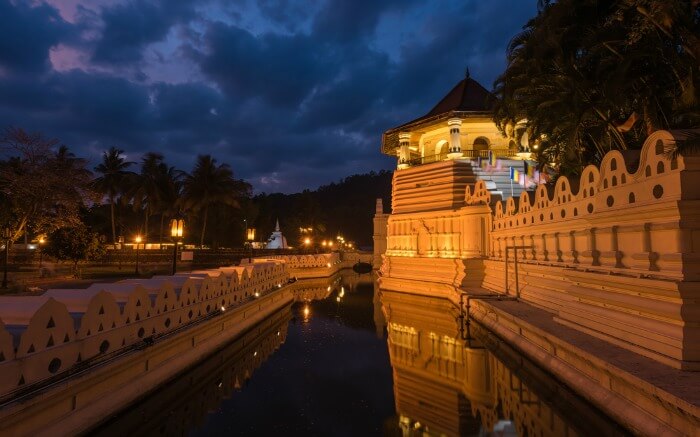 Theexterior view of Temple of Tooth Relic in Kandy
