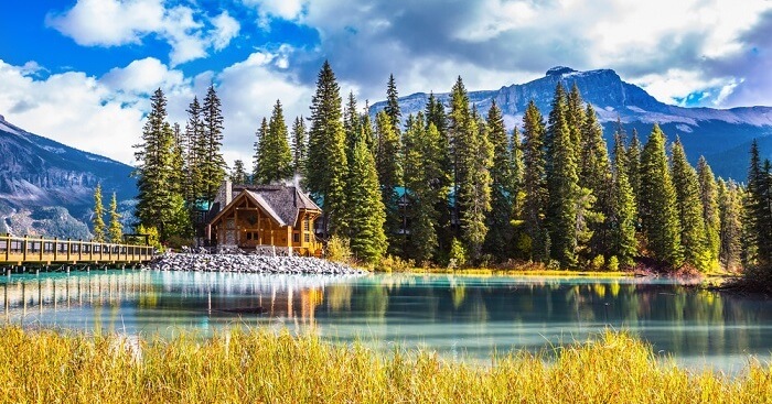 40 Best Places To Visit In Canada (With Photos) For 2022 Vacay!