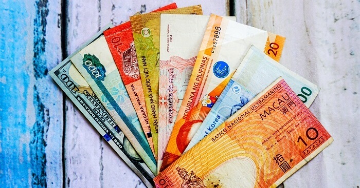 5 Things to Remember When Exchanging Currency Abroad