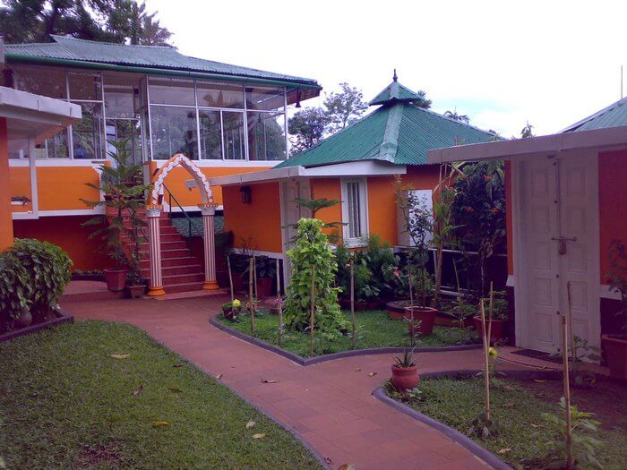 Cottages of the Bella Vista resort guarantee a budget stay among the hotels and resorts in Munnar