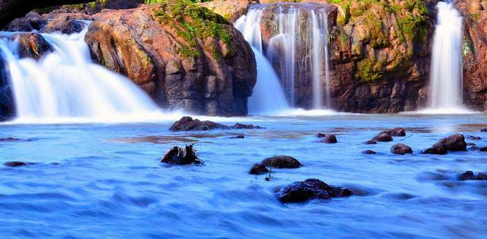 The shimmering Lingamala Falls are considered to be one of the best places to see in Mahabaleshwar
