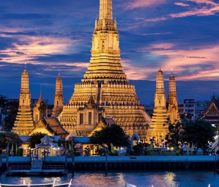 Wat Arun- the temple of Dawn in Bankok, Thiland