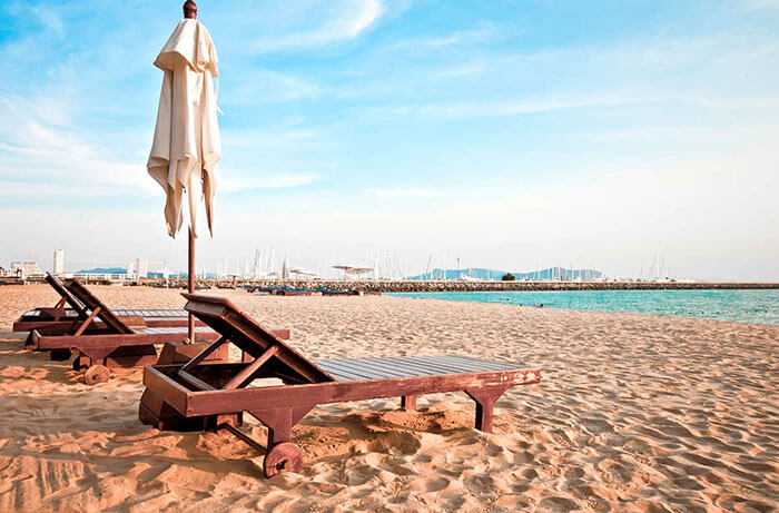 Jomtein Beach is the best tourist place in Pattaya