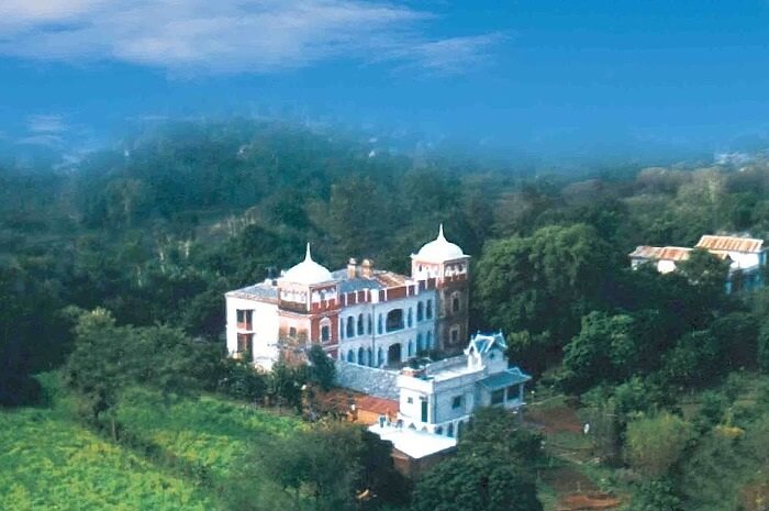 An aerial shot of the Judges Court Country Manor in Pragpur