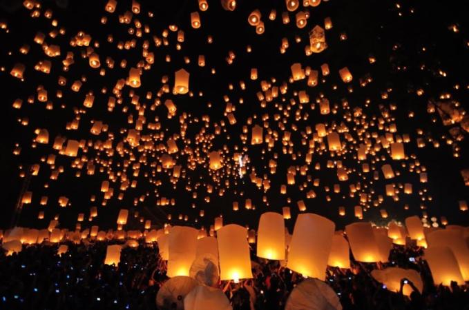 Yi Peng festival of light in Chiang Mai, Thailand