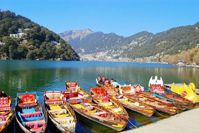 nearest tourist places from nainital
