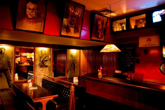 Thugs Delhi - serves a good range of hard liquors, wines and cocktails
