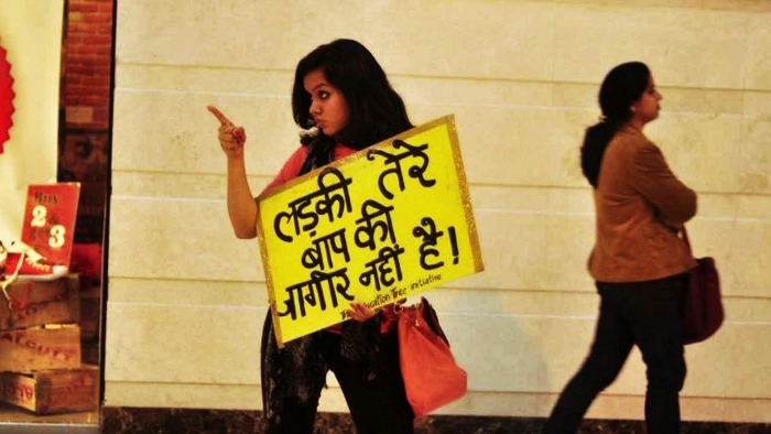 A girl portraying women empowerment