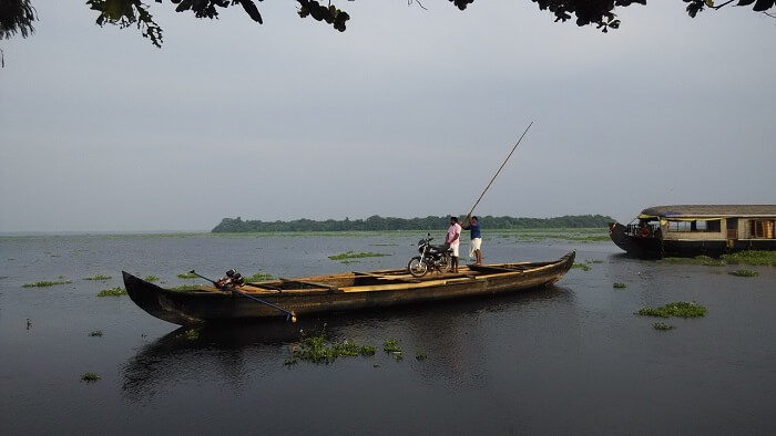 Pathiramanal boat ride