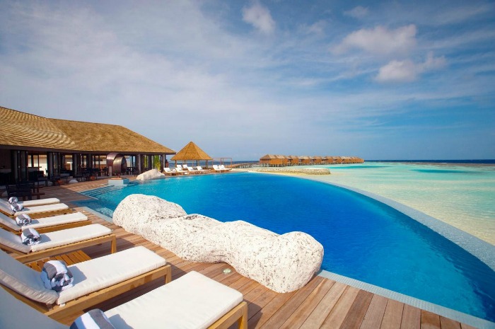 15 Sexiest Infinity Pools In Asia You'll Never Want To Get ... 15 Sexiest Infinity Pools In Asia You'll Never Want To Get ...
