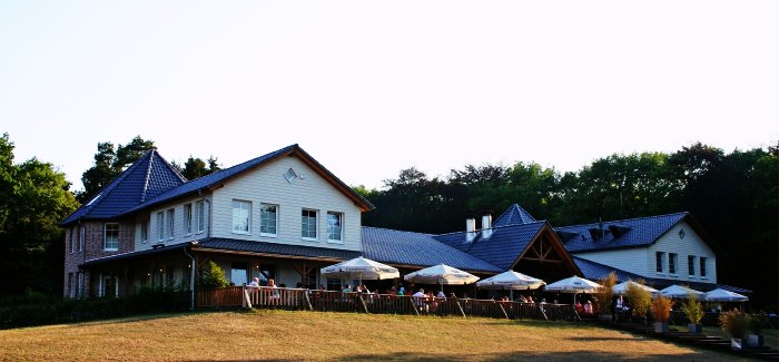 Hotel Lake Side Inn is amongst the many budget hotels in Nainital near Naina Lake