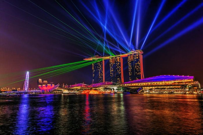 Marina Bay Sands Light and Water show in Singapore