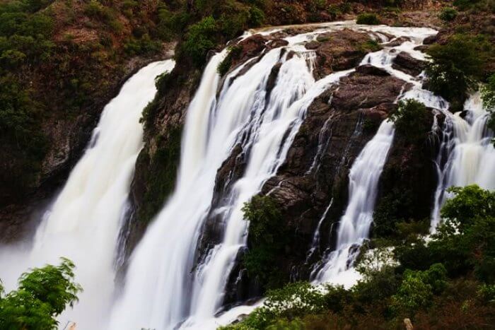Shivanasamudram is famous for its majestic waterfalls