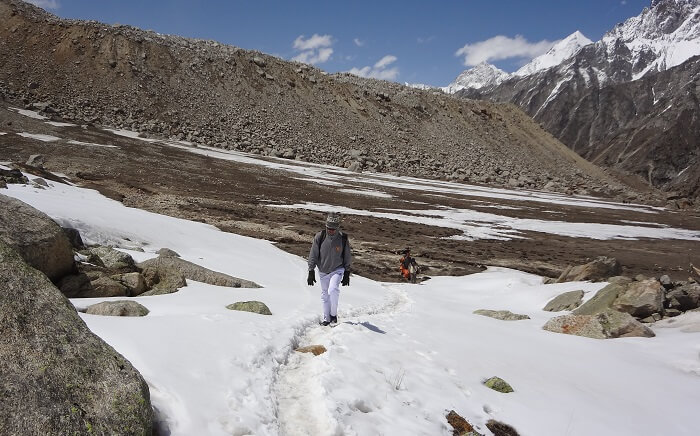 Snow laden treks in Chamoli