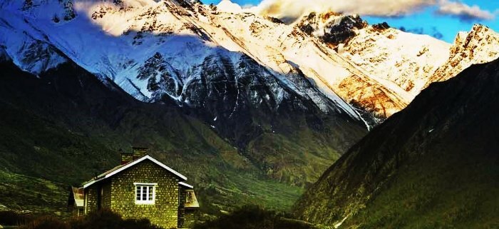A stone house in Fagu, Himachal Pradesh
