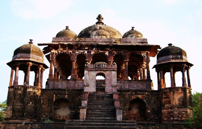 This historical monument in Rajasthan lies amidst a wildlife sanctuary