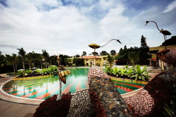 10-romantic-resorts-around-bangalore-for-the-busy-lovebirds