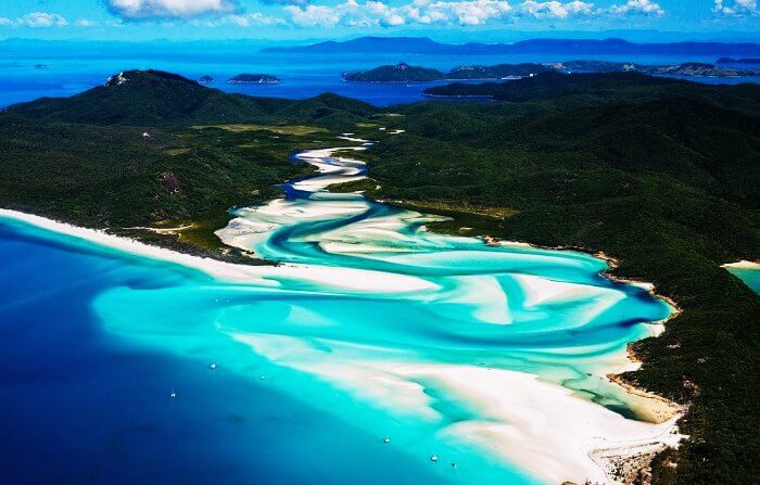 White sandy beaches and azure waters of Whitsunday make it an amazing honeymoon spot in the world