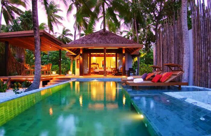 Anantara Kihavah Villas is a beautiful and romantic Maldives water villa