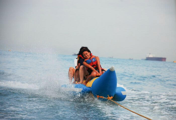 People enjoying Banana Boat ride