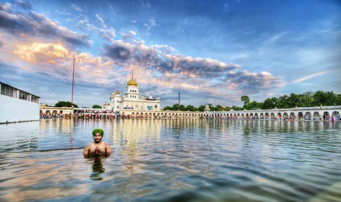 Bangla Sahib Sarovar