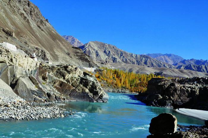 A view of the river in Leh during Autumn