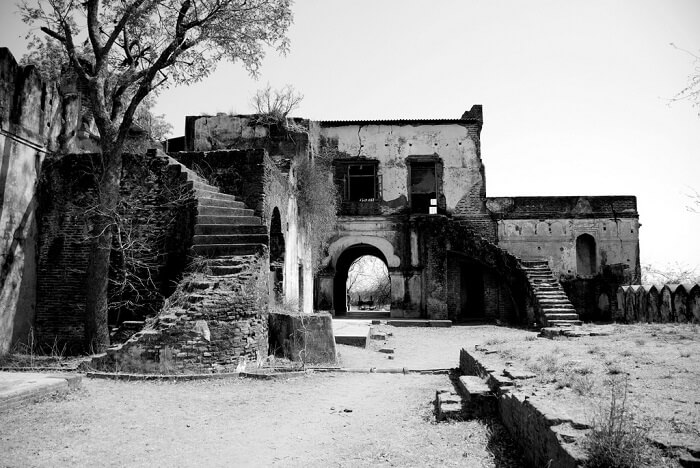 Sadras Fort