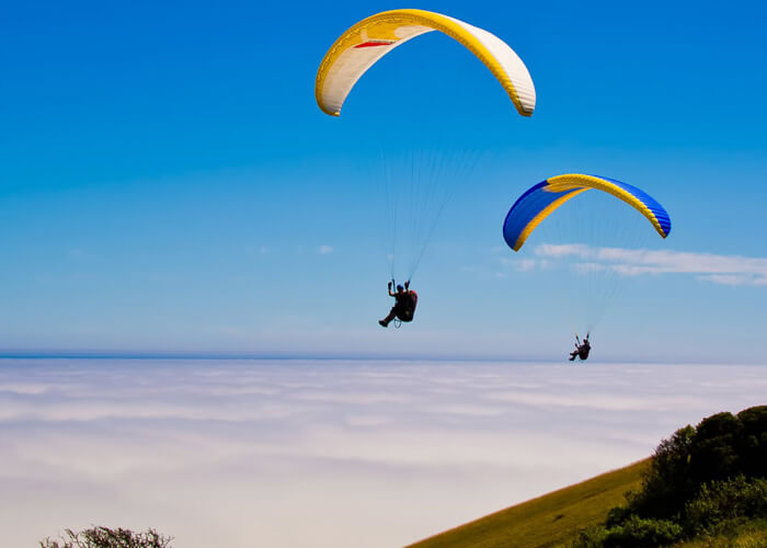 From Kondeshwar Cliff paragliding can be done from a height of 2200 feet