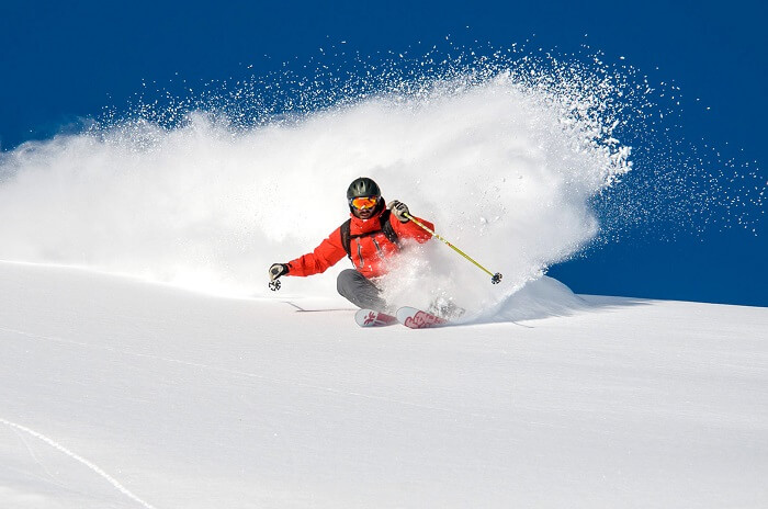 Skiing at Solang valley near Manali