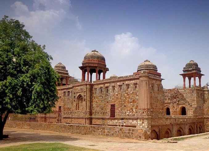 Jahaaz Mahal in Mehrauli"