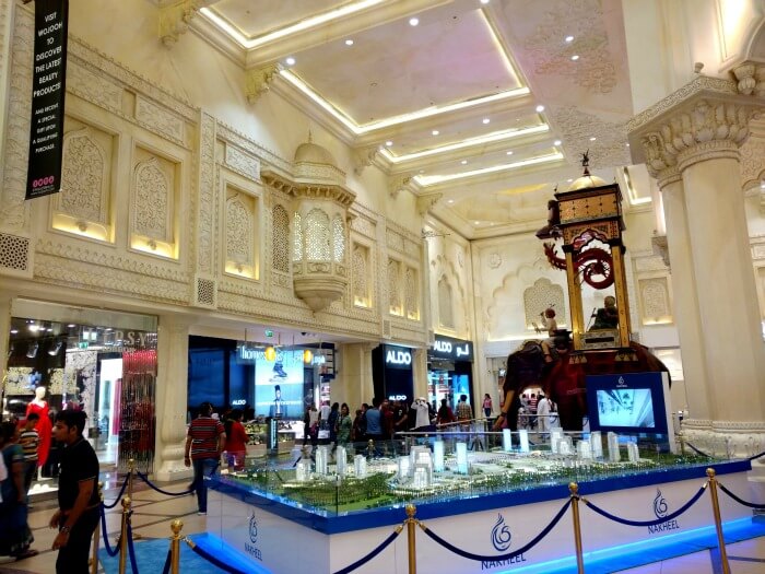 Locals shops in Dubai