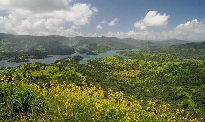 The beautiful hamlet of Tapola which offers best sightseeing in Mahabaleshwar