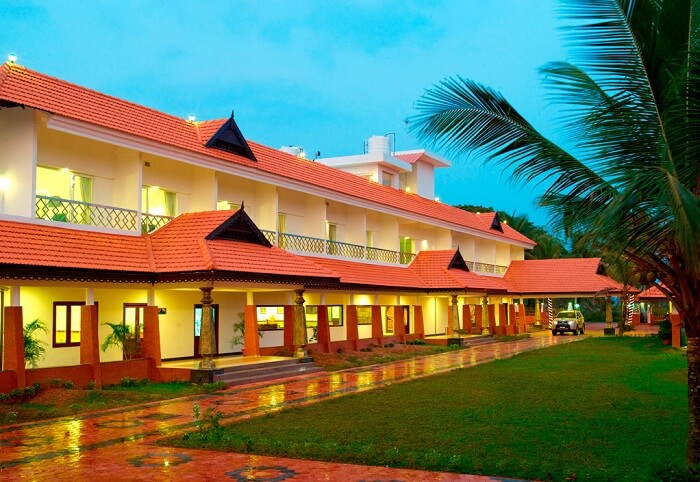 A view of the entrance to the Green Fields Kumarakom