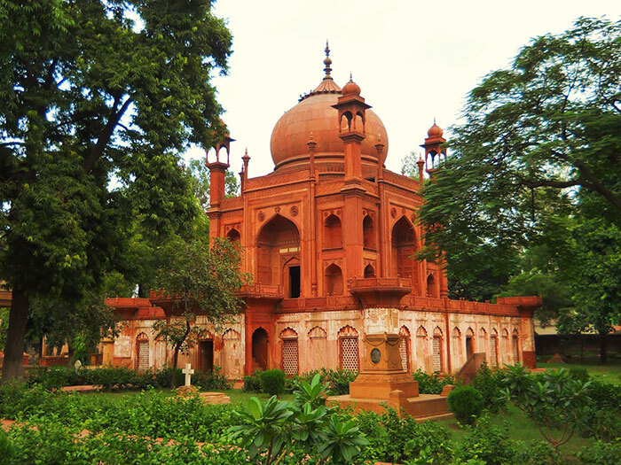 Roman Catholic Cemetery in Agra