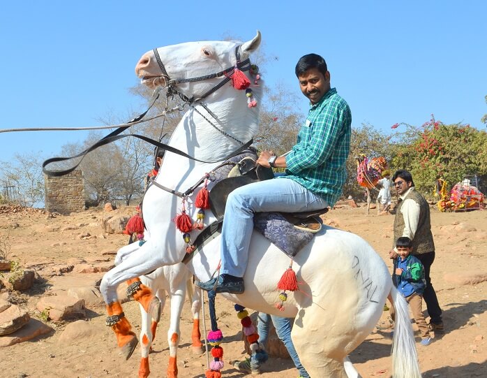 Arvind on a horse in Jaisalmer