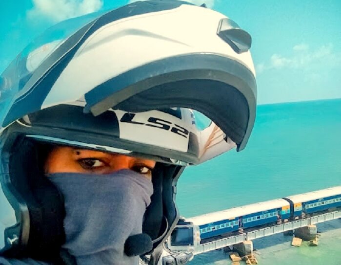 Candida clicking a selfie near the Rameshwaram Pamban Bridge