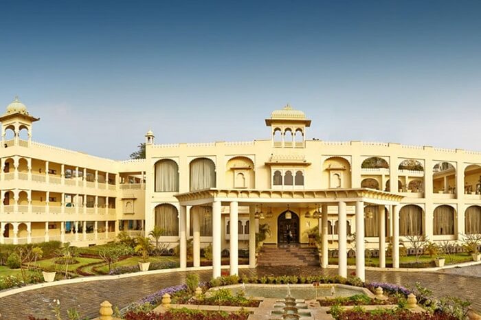 The majestic entrance of the Club Mahindra Resort