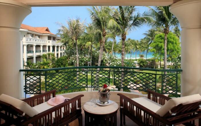 Sit back and enjoy as indulgence awaits in Centara Grand
