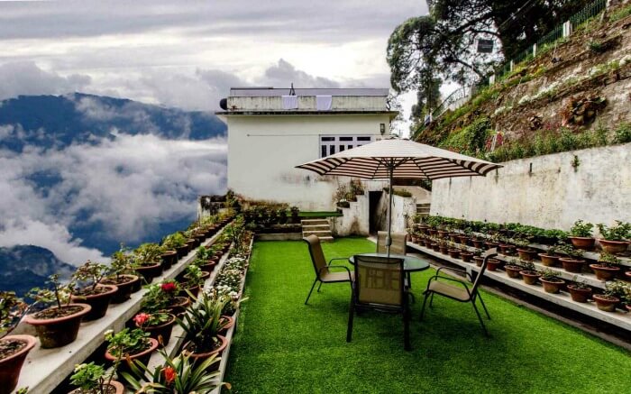 Cloud kissed mountains as enjoyed from the Central Gleneagles Heritage Resort